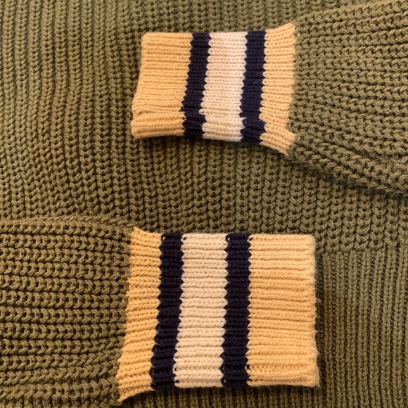 BDG sweater - Picture 11 of 12